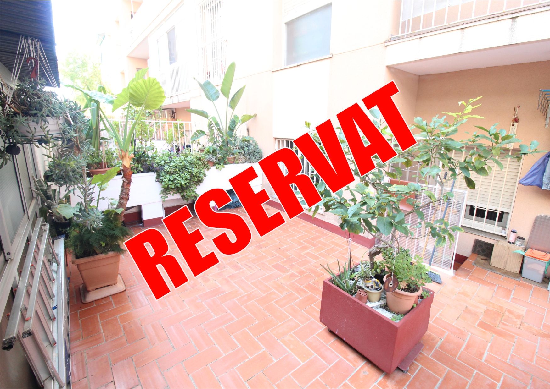 Terrassa de Planta baixa en venda en  Barcelona Capital amb Moblat