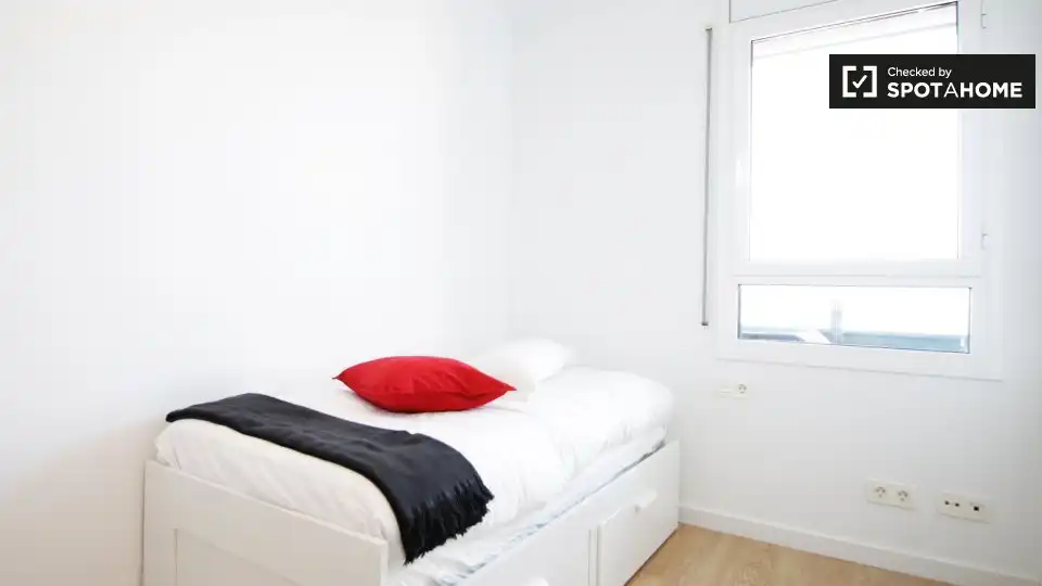Habitación de Piso de alquiler en Barcelona con Aire acondicionado, Calefacción y Amueblado