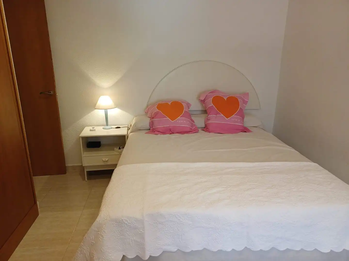Habitación de Piso de alquiler en Santa Pola con Aire acondicionado, Terraza y Amueblado