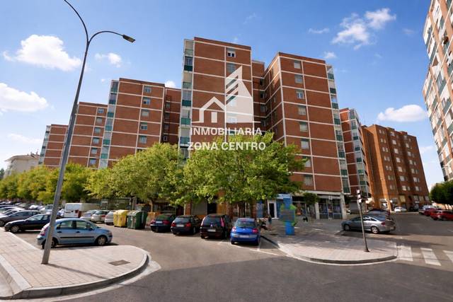 Piso en Venta en Menendez Pidal en Avenida de Madrid