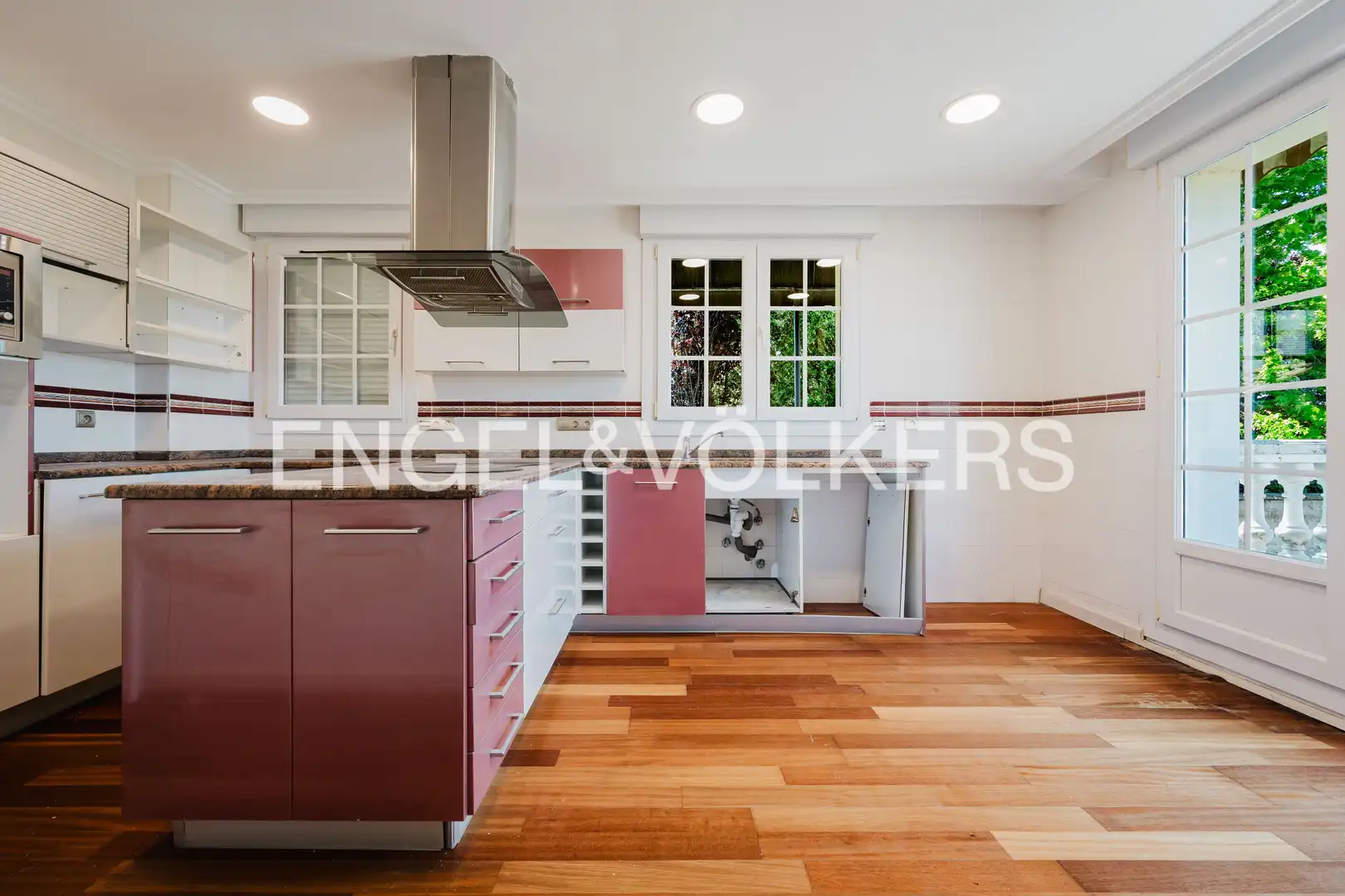 Cocina de Finca rústica en venta en Hendaye con Aire acondicionado, Calefacción y Jardín privado