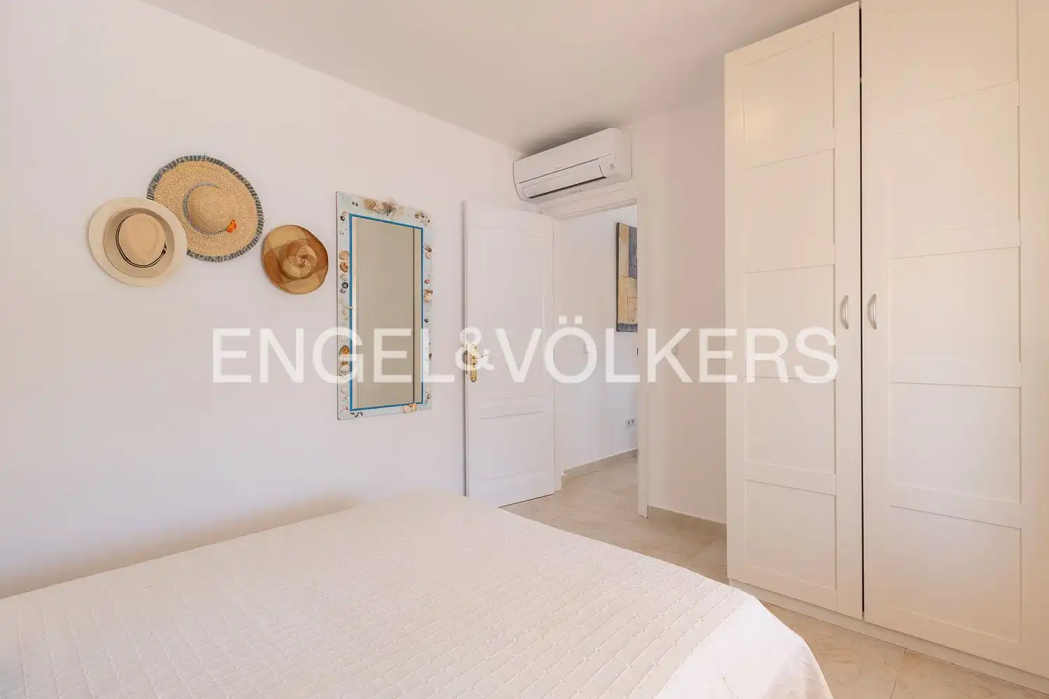 Habitación de Casa o chalet en venta en Dénia con Calefacción, Jardín privado y Piscina