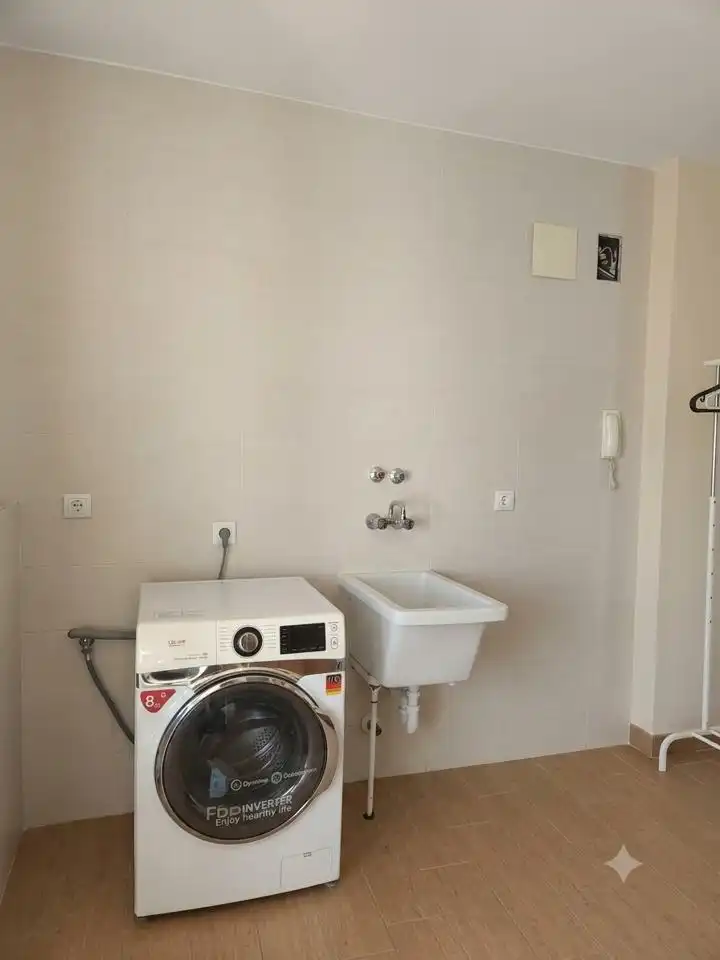 Baño de Piso de alquiler en Lucena con Aire acondicionado, Terraza y Amueblado