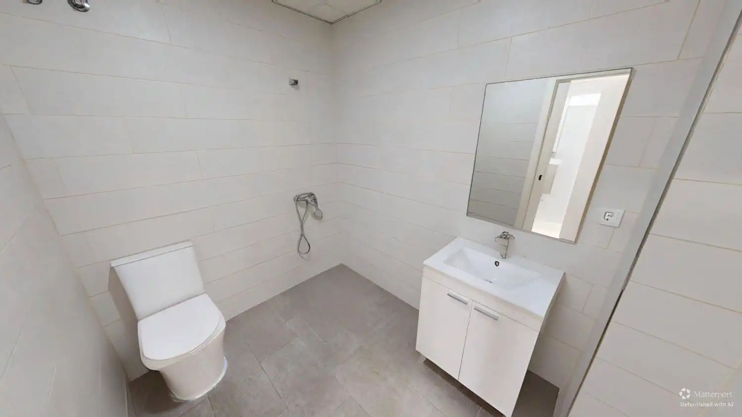 Bathroom of Commercial properties for sale in Sevilla  with Air Conditioner