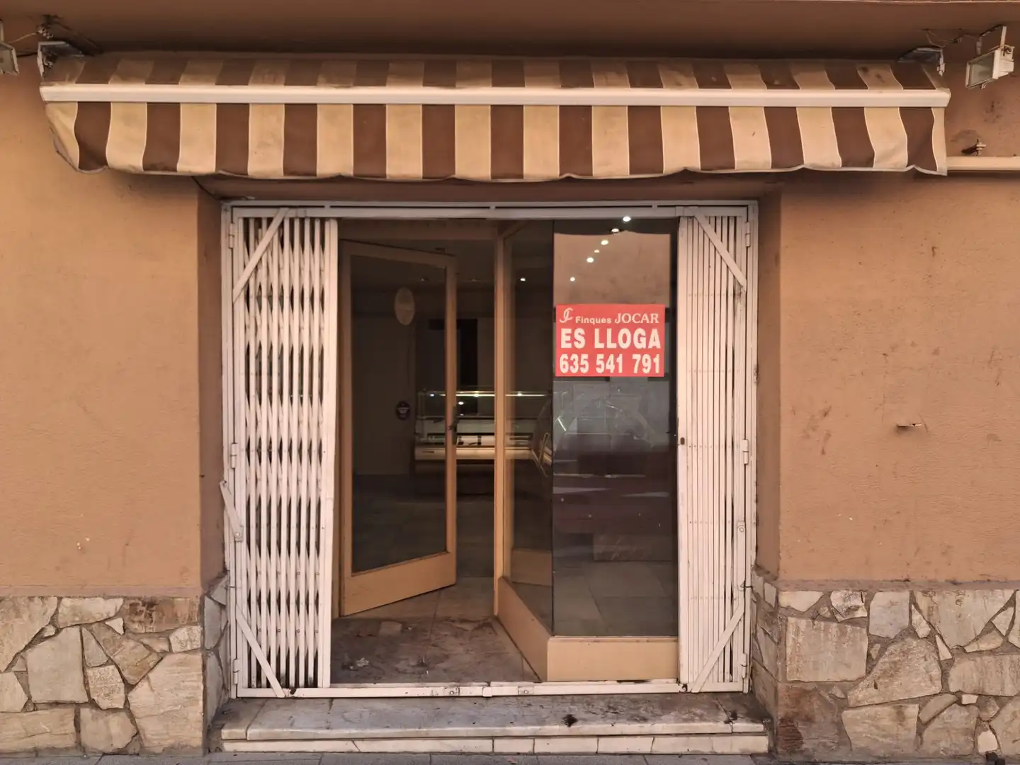 Local commercial à louer à Carrer Major 34, imagen 6