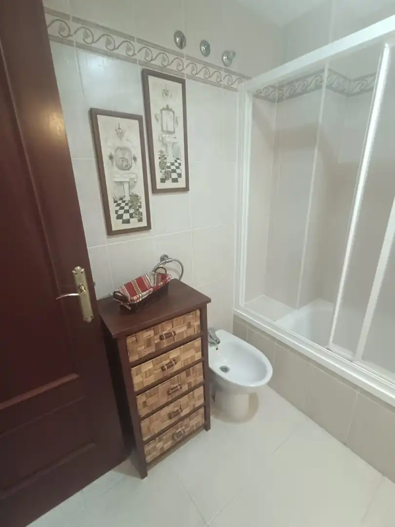 Badezimmer von Wohnung zur Miete in Burriana / Borriana mit Klimaanlage, Heizung und Möbliert