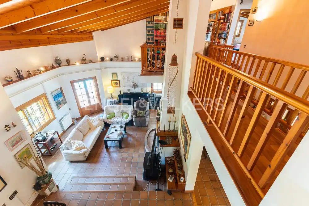 Sala de estar de Casa o chalet en venta en Requena con Aire acondicionado, Calefacción y Jardín privado