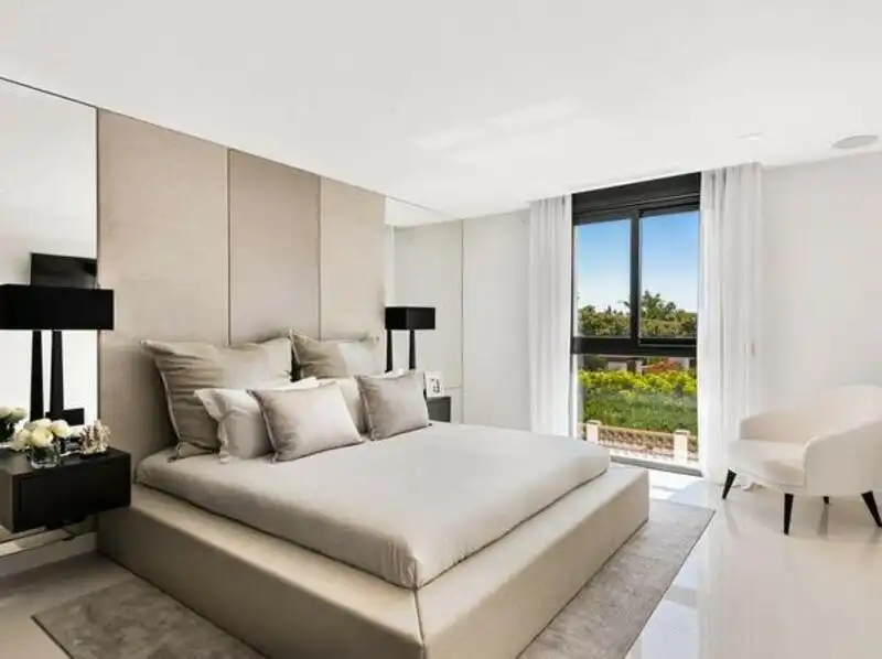 Dormitori de Casa o xalet de lloguer en Marbella amb Aire condicionat, Calefacció i Jardí privat
