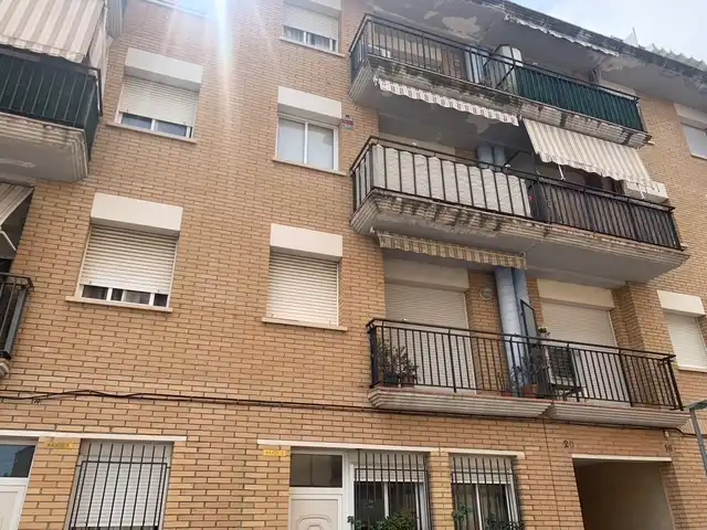 Vista exterior de Piso en venta en Torredembarra con Calefacción, Parquet y Terraza