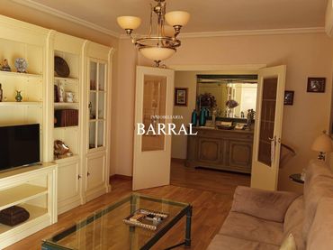 Flat with balcony for sale in Centro