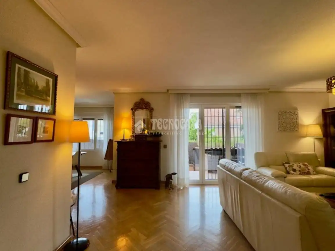Living room of Detached homes for sale in Las Rozas de Madrid  with Air Conditioner, Heating and Private garden