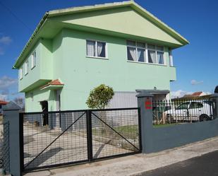 Vista exterior de Casa o xalet en venda en A Estrada  amb Calefacció i Terrassa