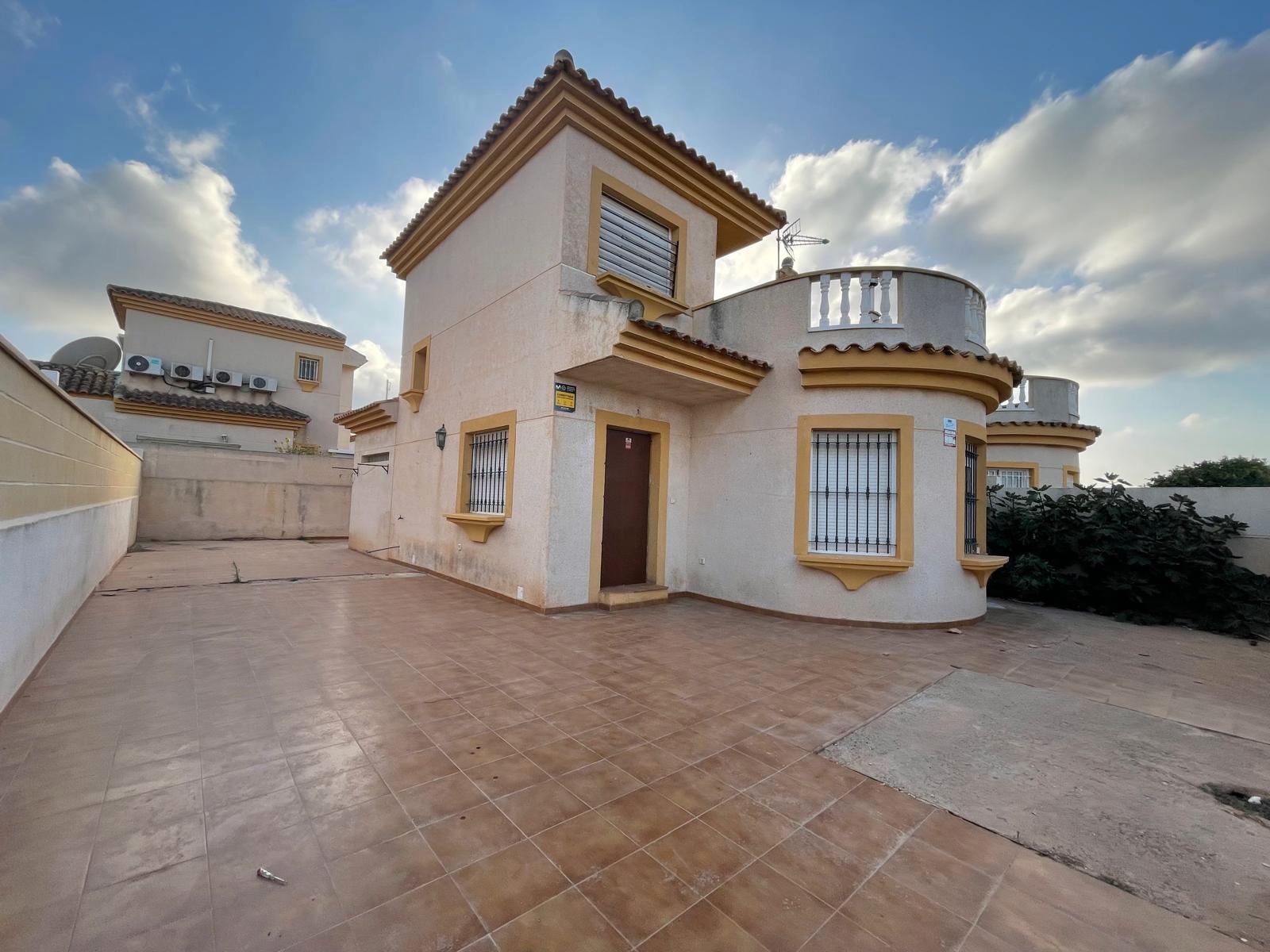 Vista exterior de Casa o chalet en venta en Cartagena con Jardín privado, Terraza y Balcón