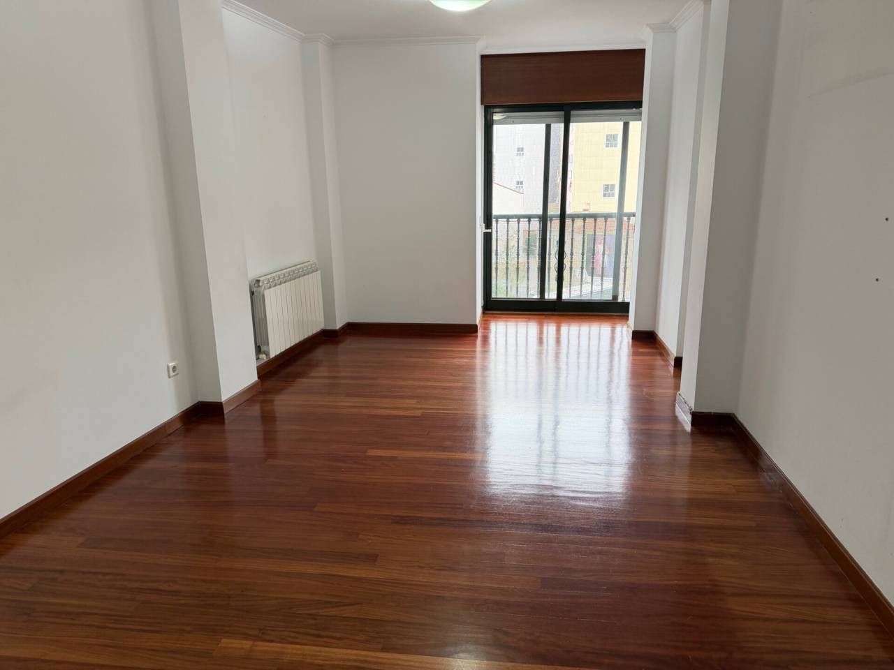 Flat to rent in Calle Aragón, Travesía de Vigo - San Xoán