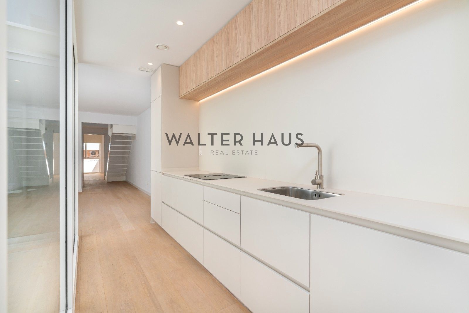 Kitchen of Attic for sale in  Barcelona Capital  with Air Conditioner, Heating and Terrace