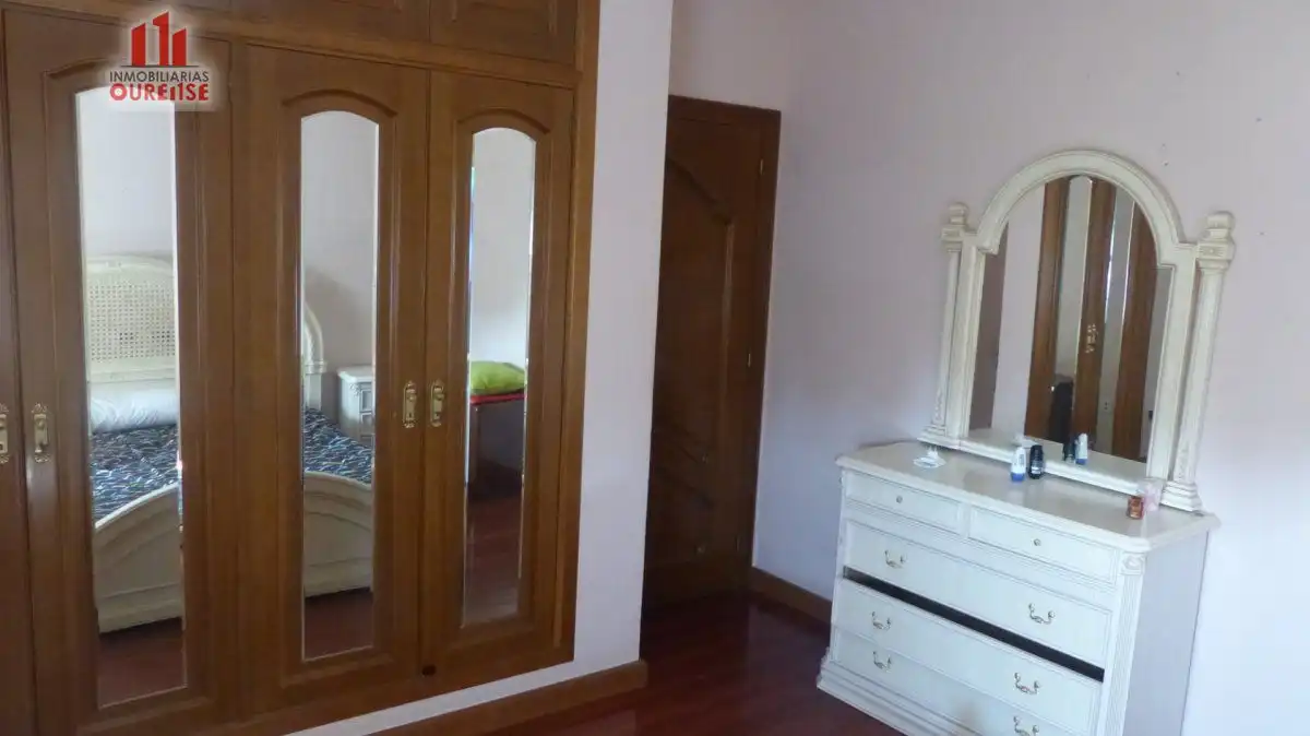 Bedroom of Houses for sale in Ourense Capital   with Heating, Terrace and Storage room