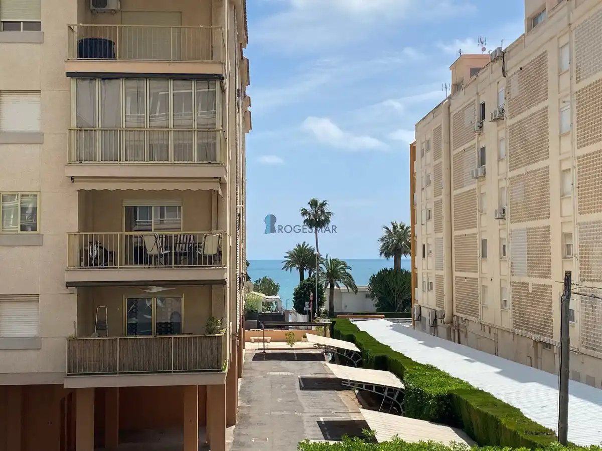 Apartamento con piscina en venta en Carrer Vila-real 14, imagen 2