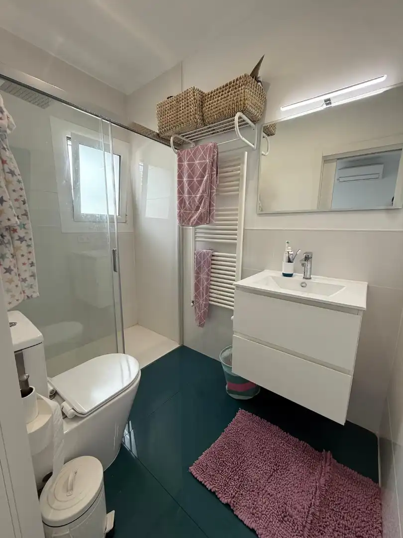 Baño de Casa o chalet en venta en L'Escala con Aire acondicionado, Calefacción y Jardín privado