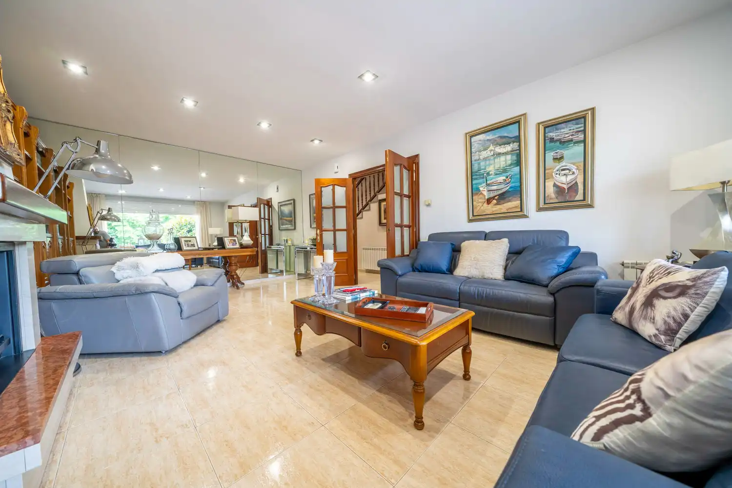 Sala d'estar de Casa o xalet en venda en Pineda de Mar amb Aire condicionat, Calefacció i Jardí privat
