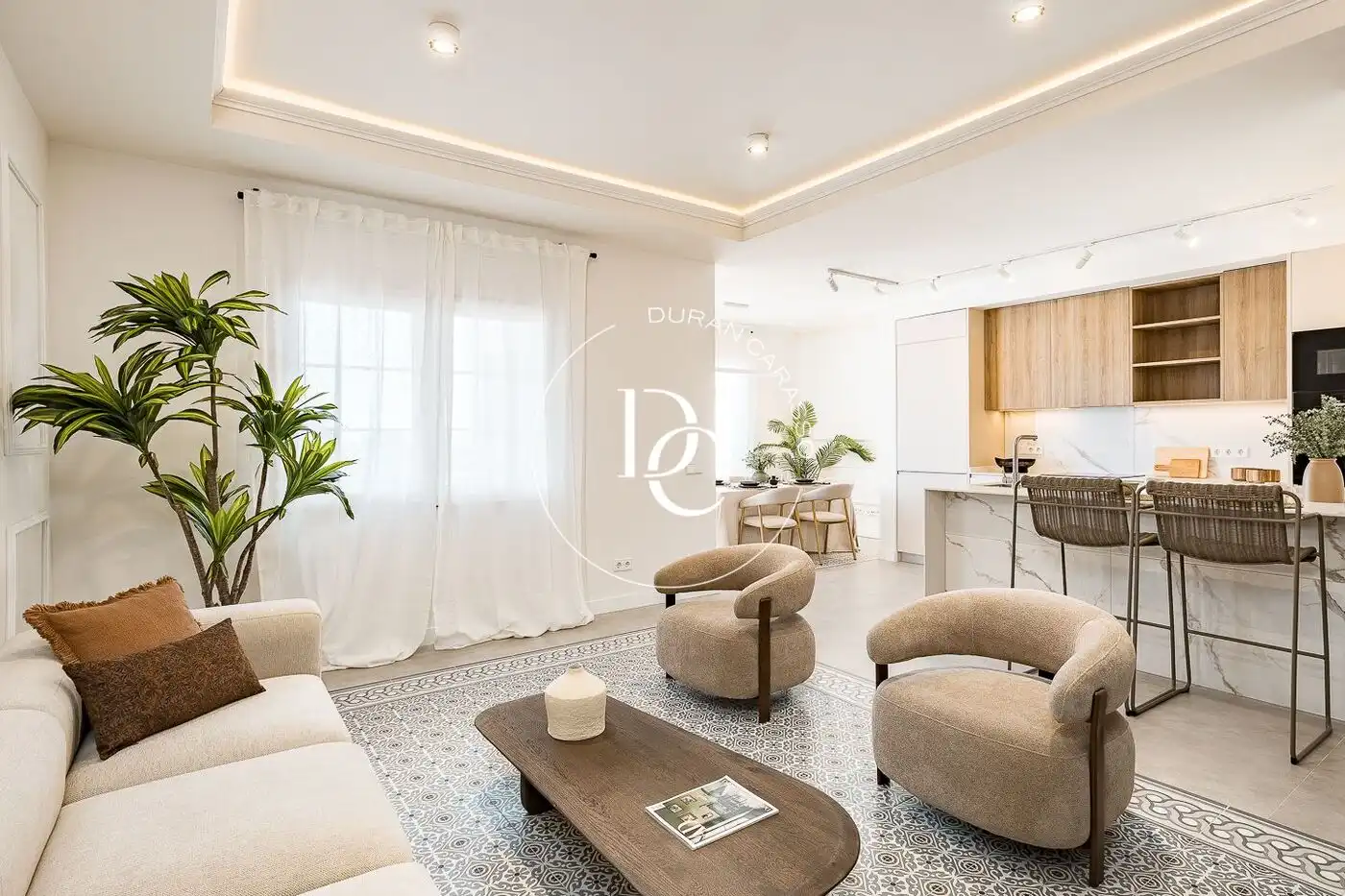 Penthouse with terrace for sale in Carrer del Rosselló, imagen 7