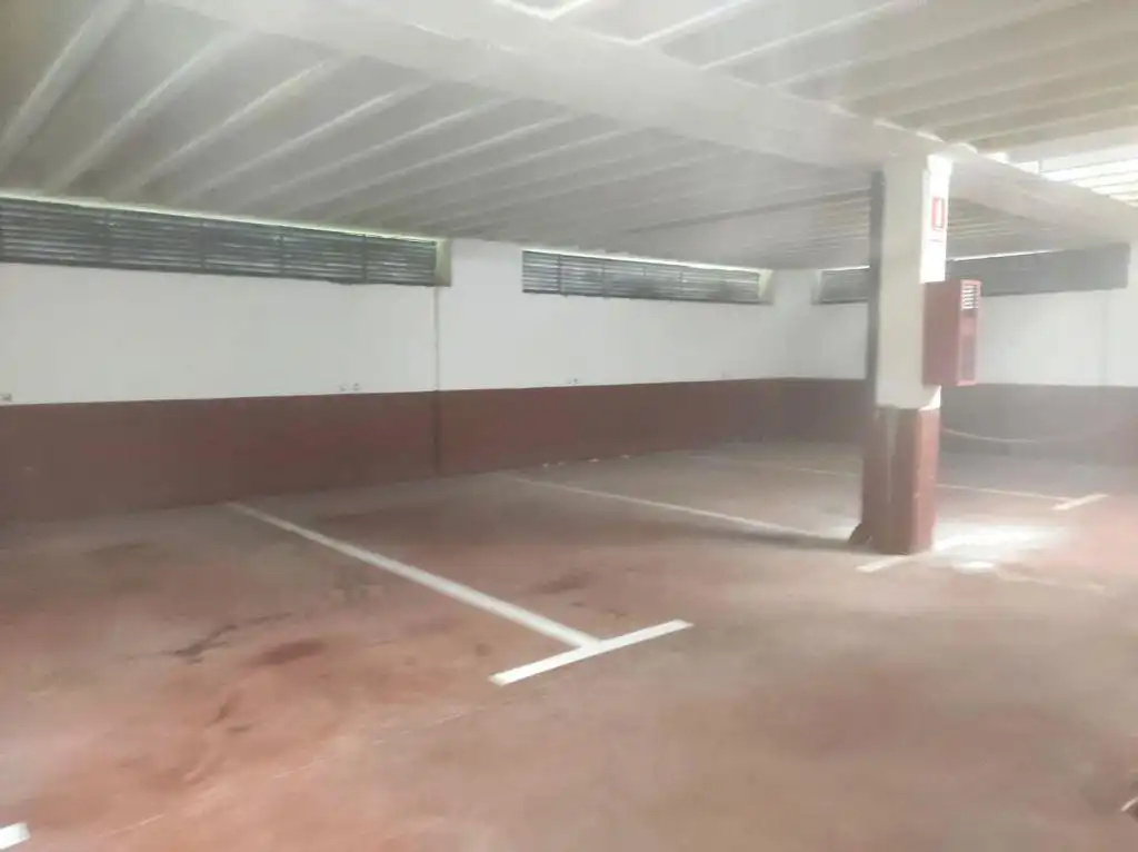 Aparcament de Garatge en venda en Piélagos