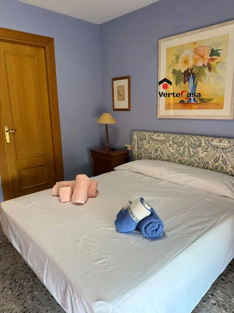 Dormitori de Apartament de lloguer en El Puig de Santa Maria amb Calefacció, Terrassa i Piscina comunitària