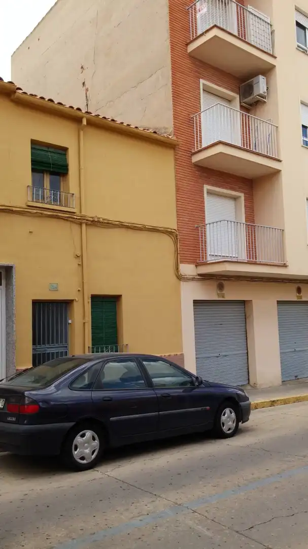 Exterior view of Houses for sale in Almansa, Albacete