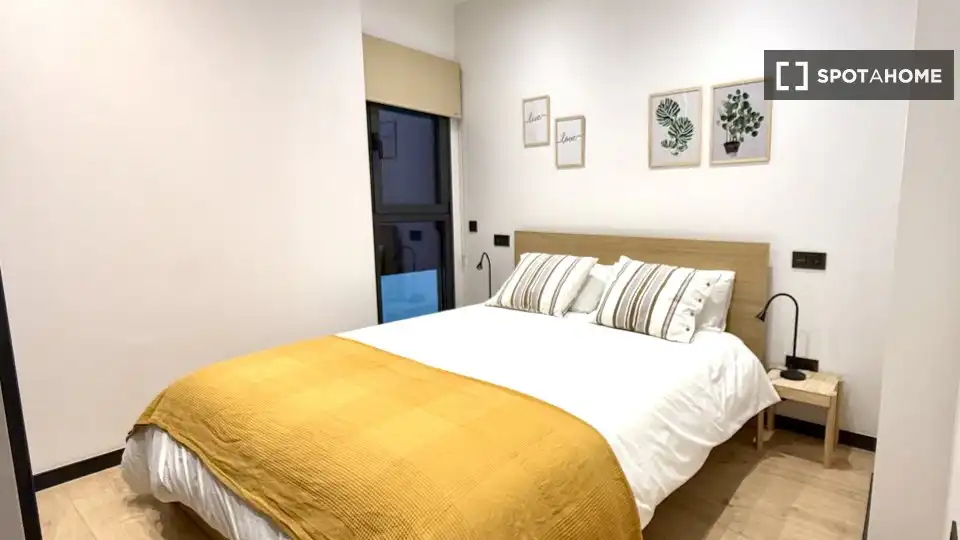 Bedroom of Apartments for share in Las Palmas de Gran Canaria  with Air Conditioner, Heating and Terrace