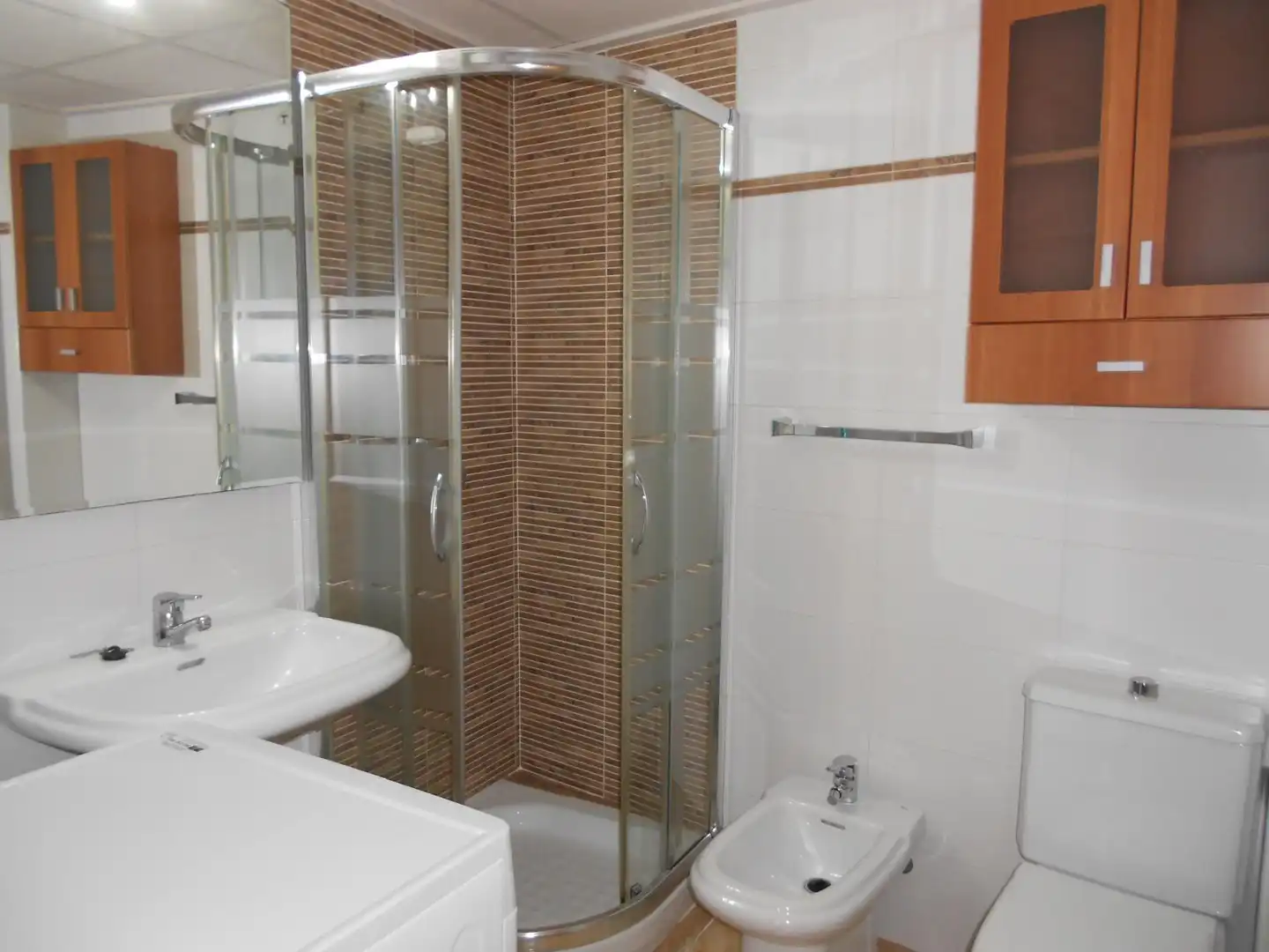 Bany de Apartament de lloguer en Murcia amb Aire condicionat, Terrassa i Moblat