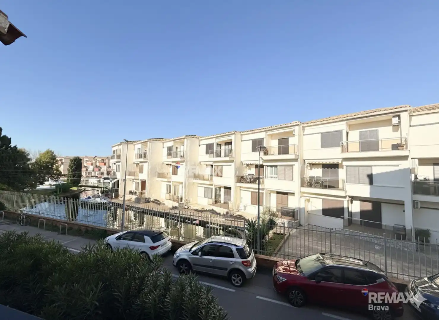 Flat with terrace for sale in Sector SC PORTO FINO