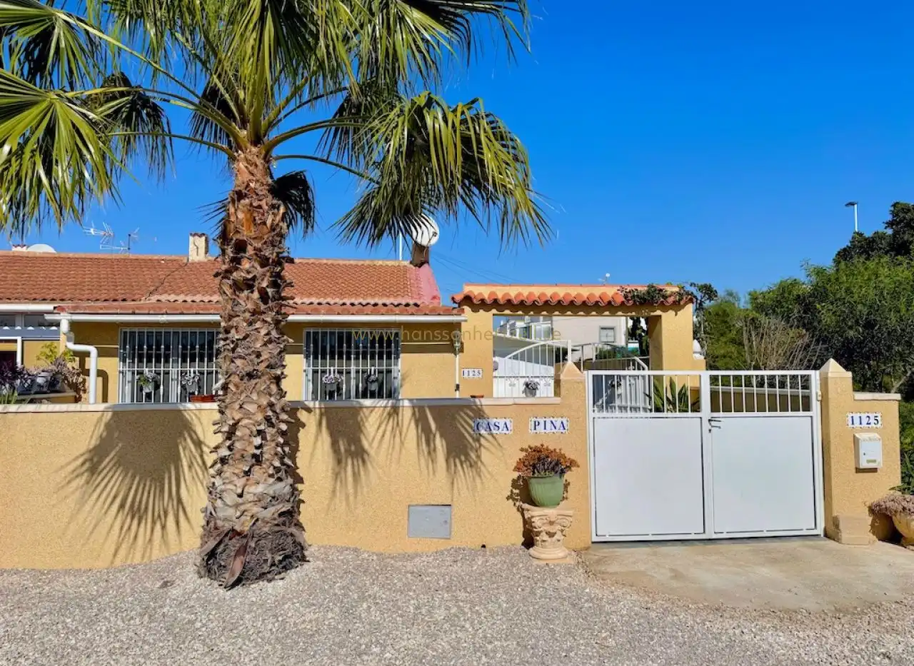 Vista exterior de Apartamento en venta en Torrevieja