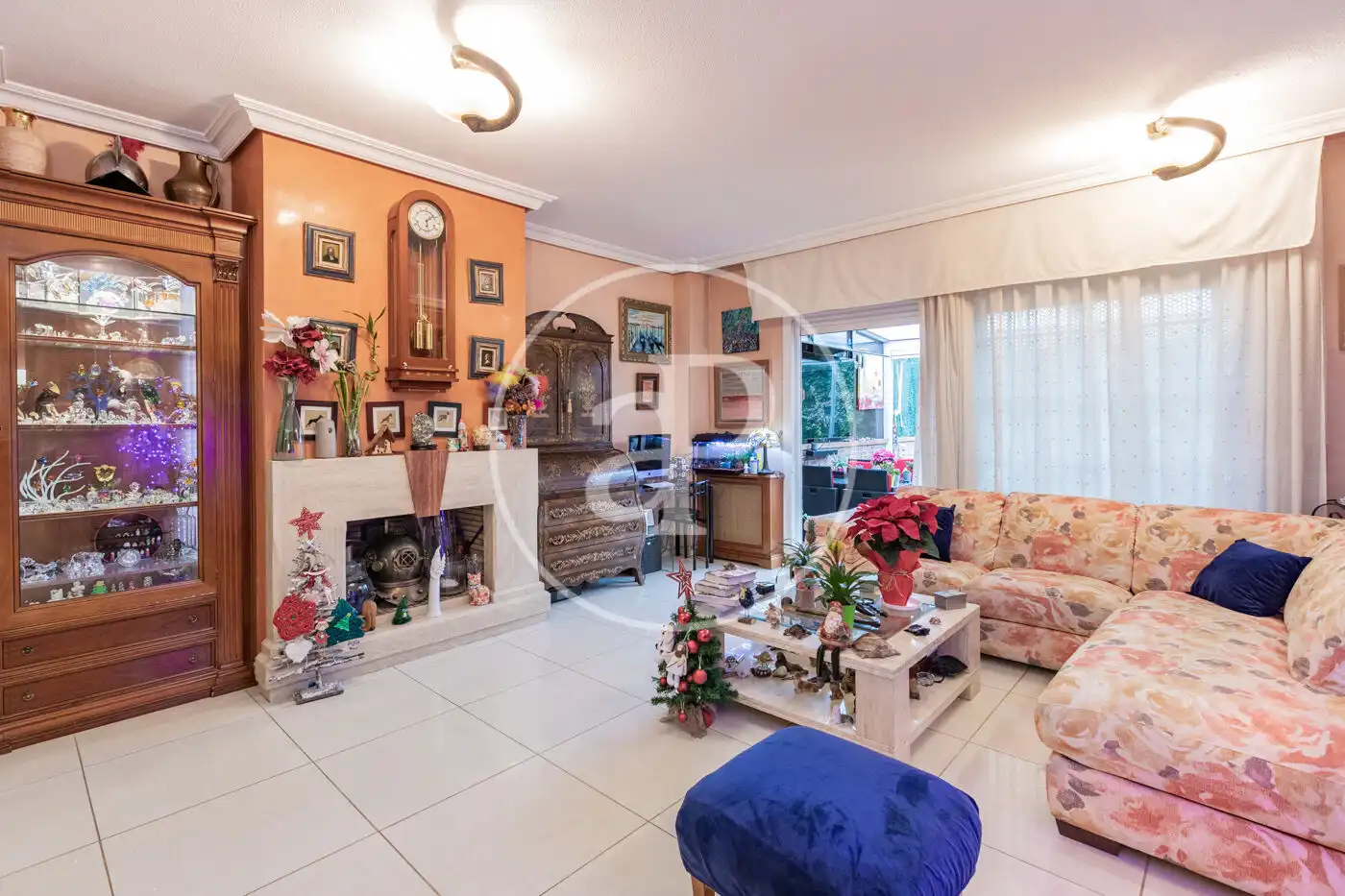 Vista exterior de Casa adosada en venta en San Sebastián de los Reyes con Aire acondicionado, Calefacción y Jardín privado