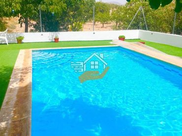 Casa rústica con balcón en venta en Vélez-Blanco