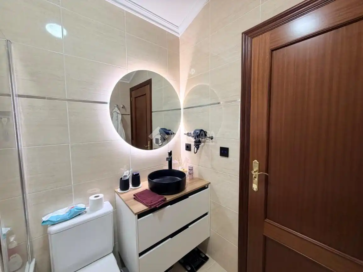 Baño de Casa adosada en venta en Guriezo con Calefacción, Jardín privado y Balcón