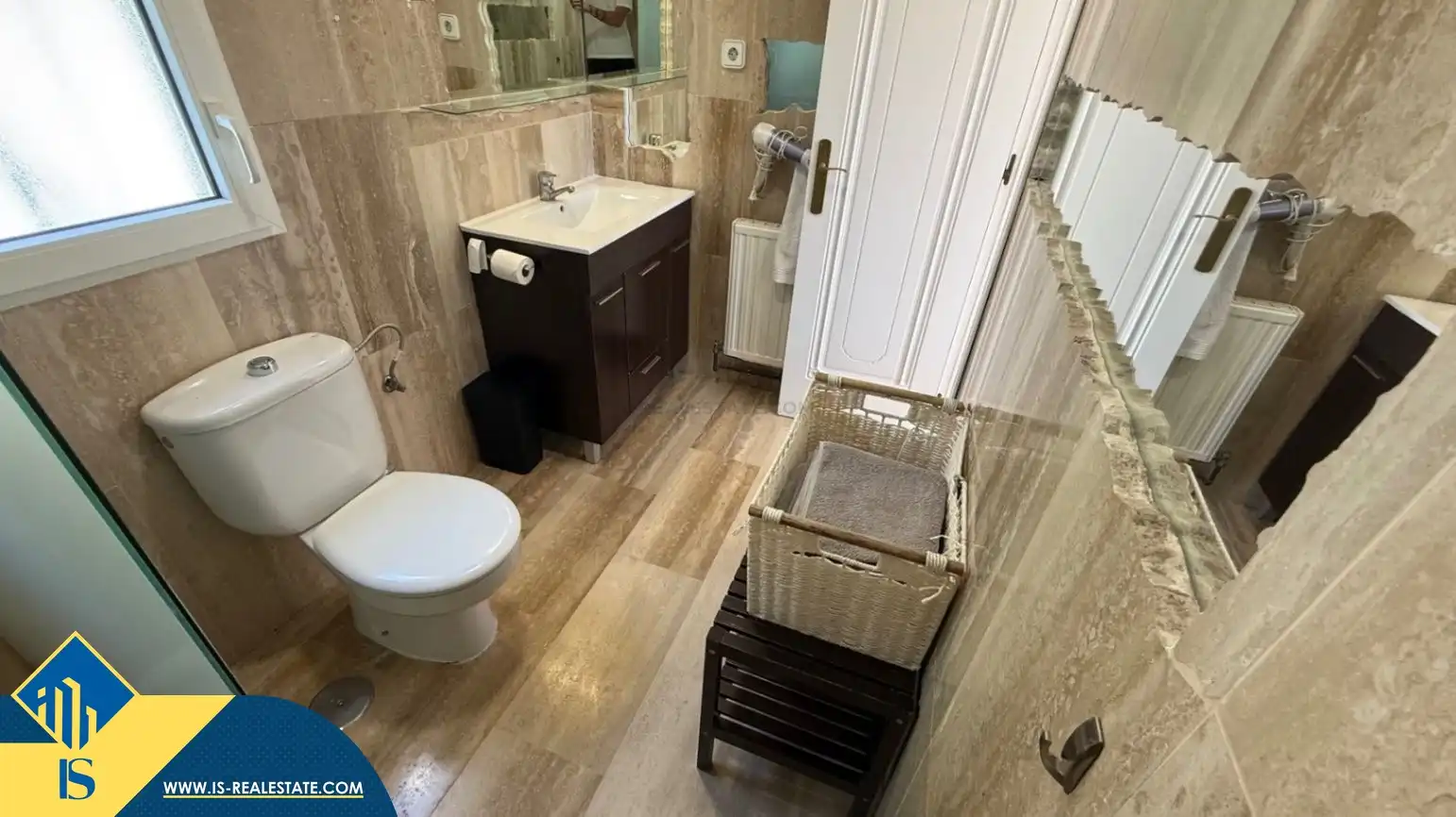 Bany de Casa o xalet en venda en Orihuela amb Jardí privat, Terrassa i Moblat