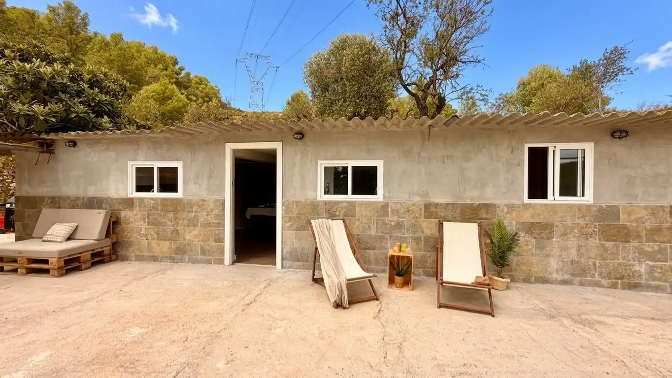 Außenansicht von Haus oder Chalet zum Verkauf in Tarragona mit Heizung, Privatgarten und Parkett