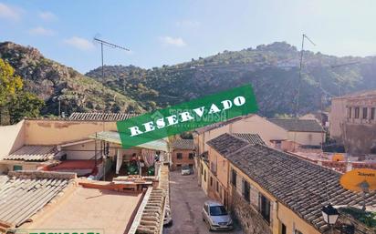 Außenansicht von Einfamilien-Reihenhaus zum verkauf in  Toledo Capital mit Terrasse und Balkon