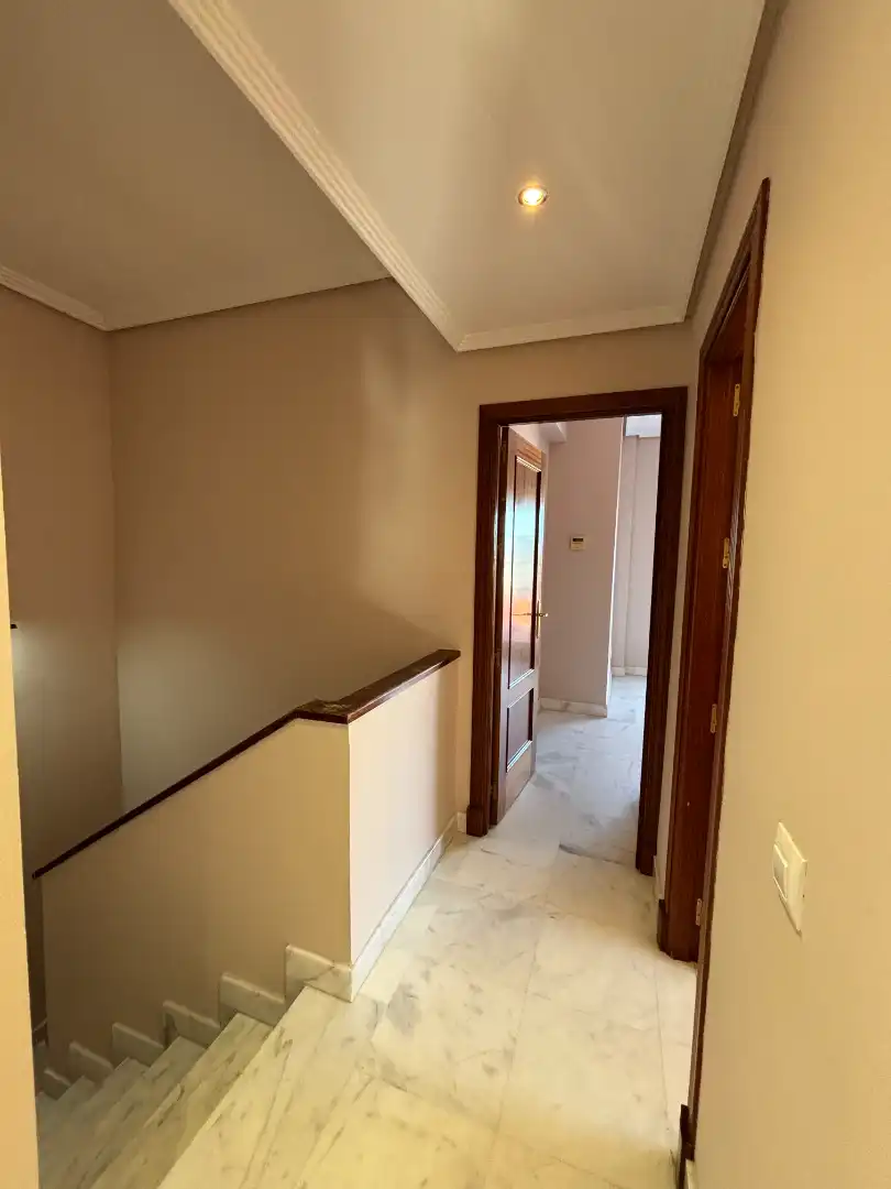 Detached homes for sale in Almensilla  with Air Conditioner, Private garden and Terrace