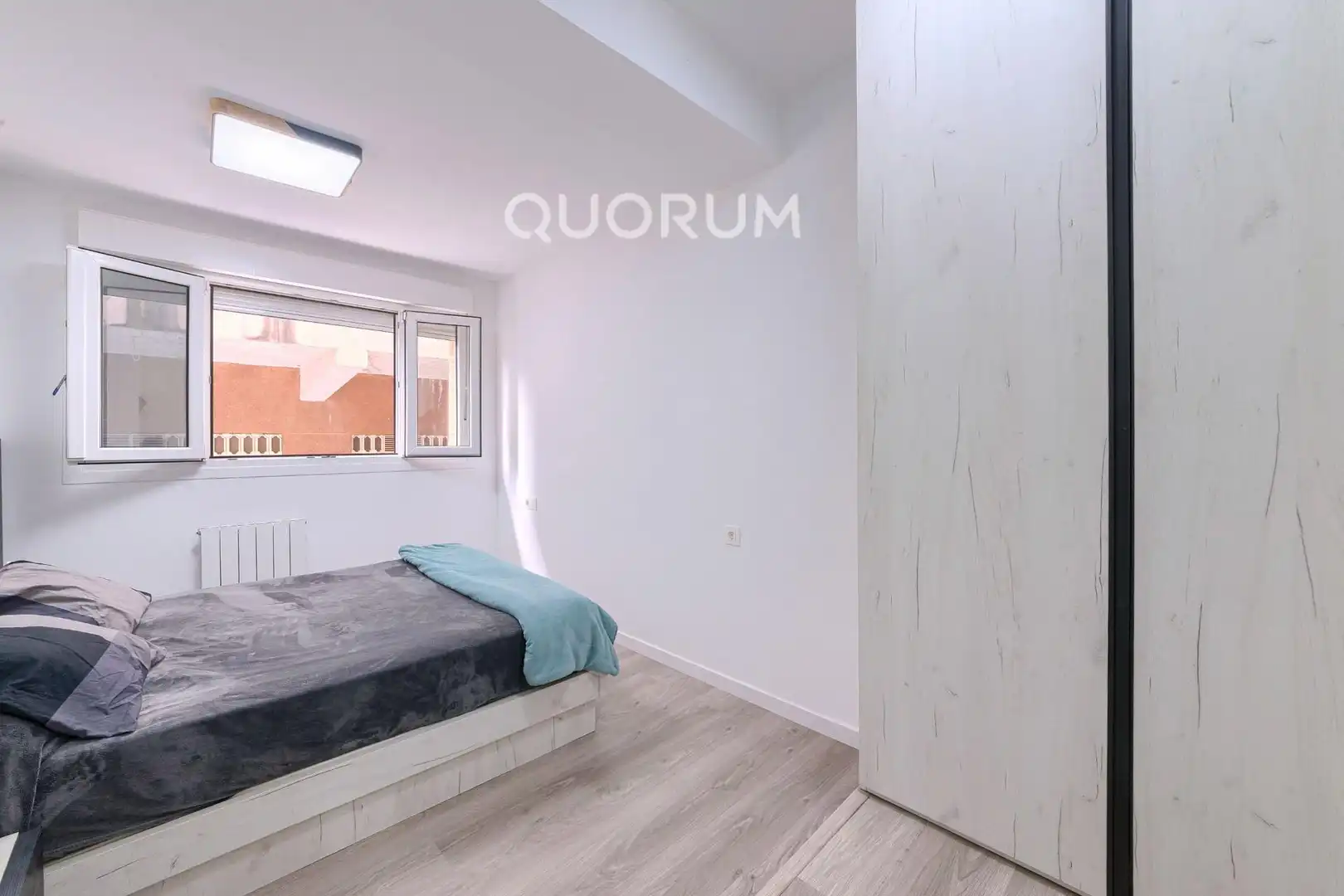 Habitación de Piso en venta en Basauri  con Calefacción y Amueblado