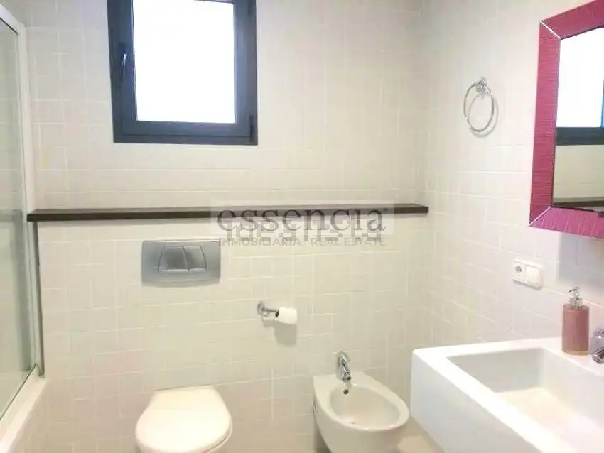 Baño de Apartamento en venta en Gandia con Aire acondicionado, Jardín privado y Terraza