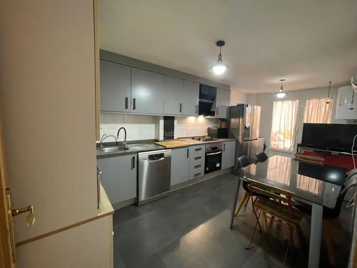 Piso con ascensor en venta en Calle Francisco Montero Pérez 81, imagen 5