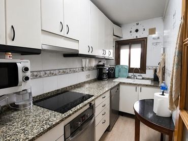 Piso con balcón en venta en Cerdanyola