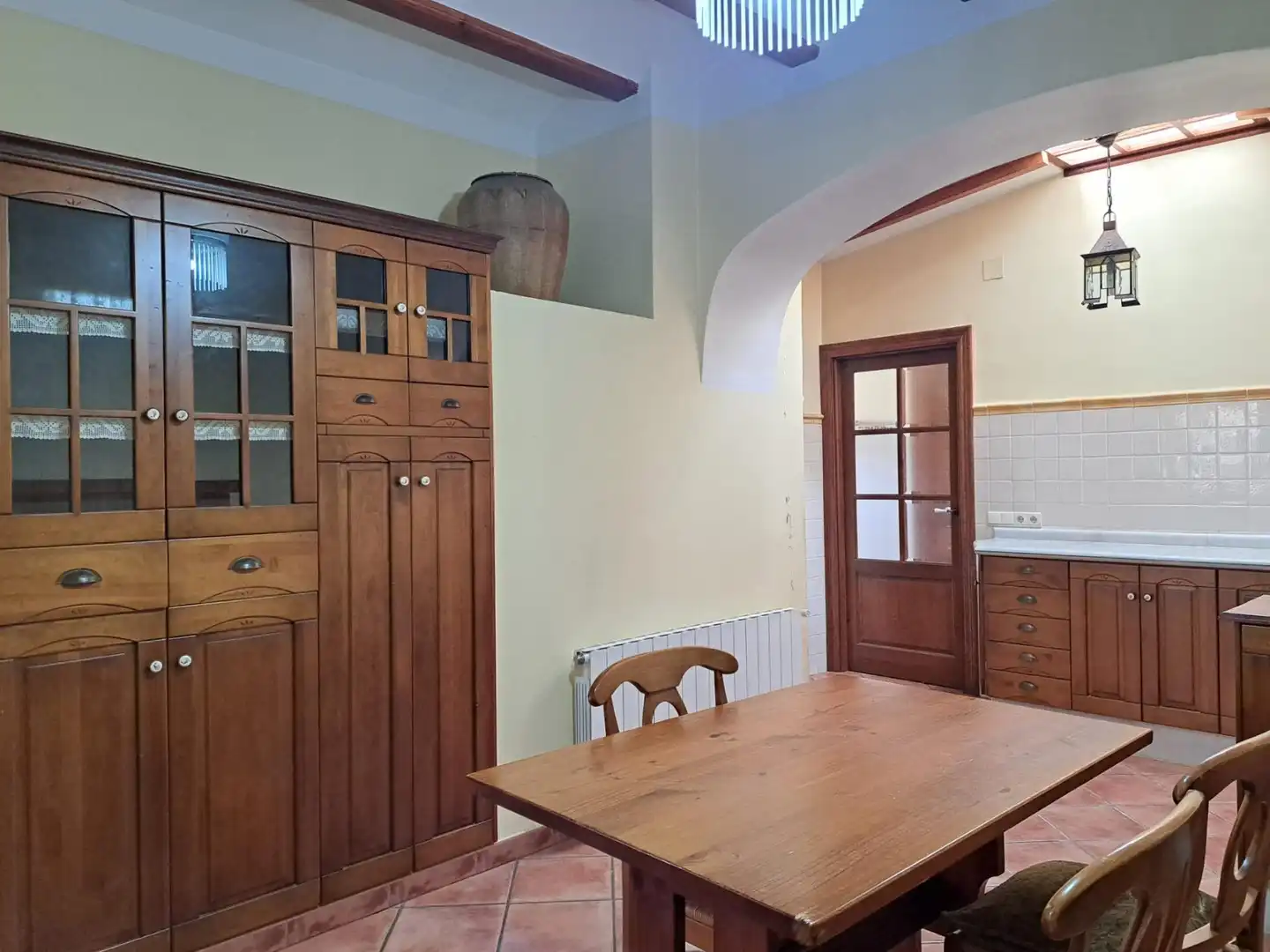 Cuina de Casa adosada en venda en Requena amb Terrassa, Traster i Balcó