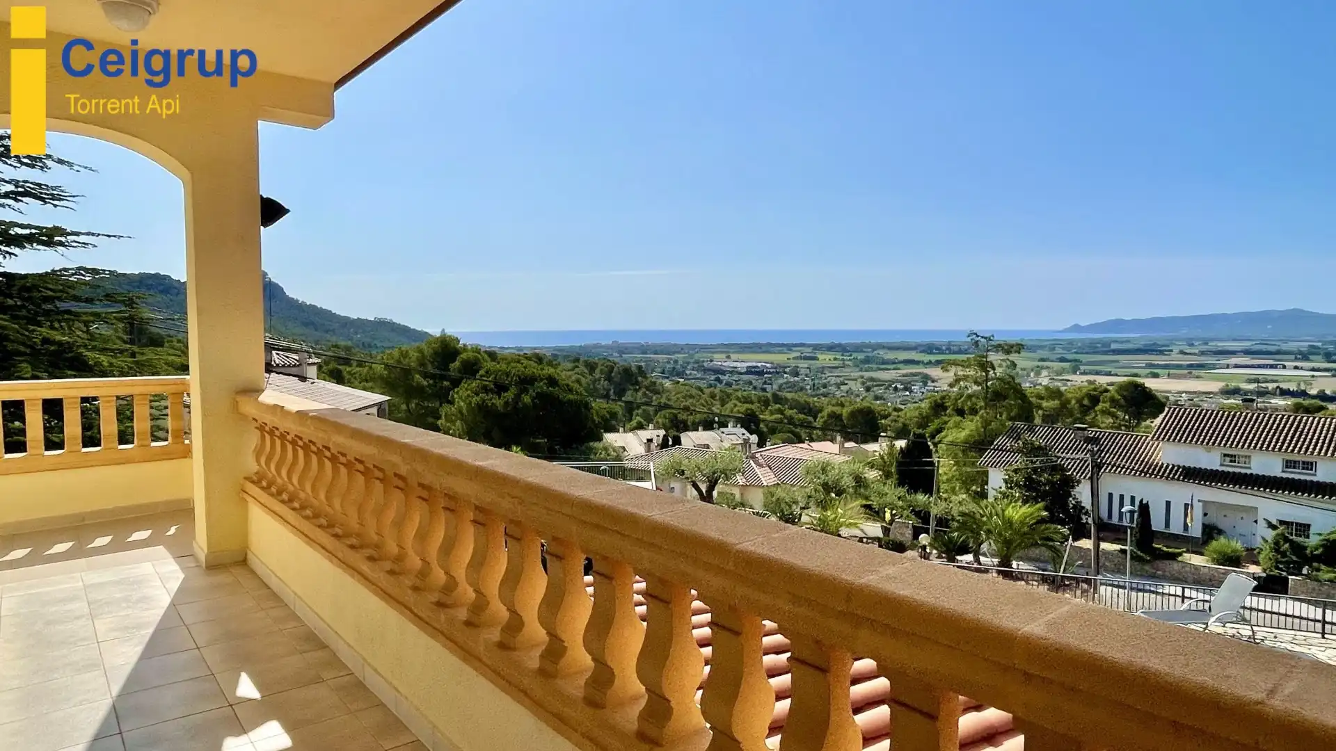 Vista exterior de Casa o chalet en venta en L'Estartit con Aire acondicionado, Calefacción y Terraza