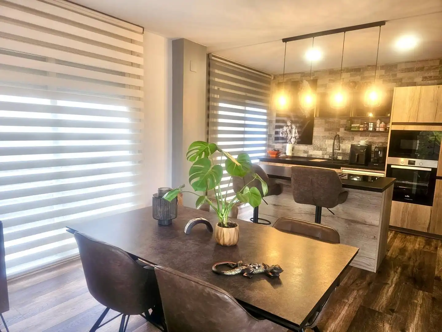 Esszimmer von Wohnung zum Verkauf in La Ràpita mit Klimaanlage, Heizung und Privatgarten