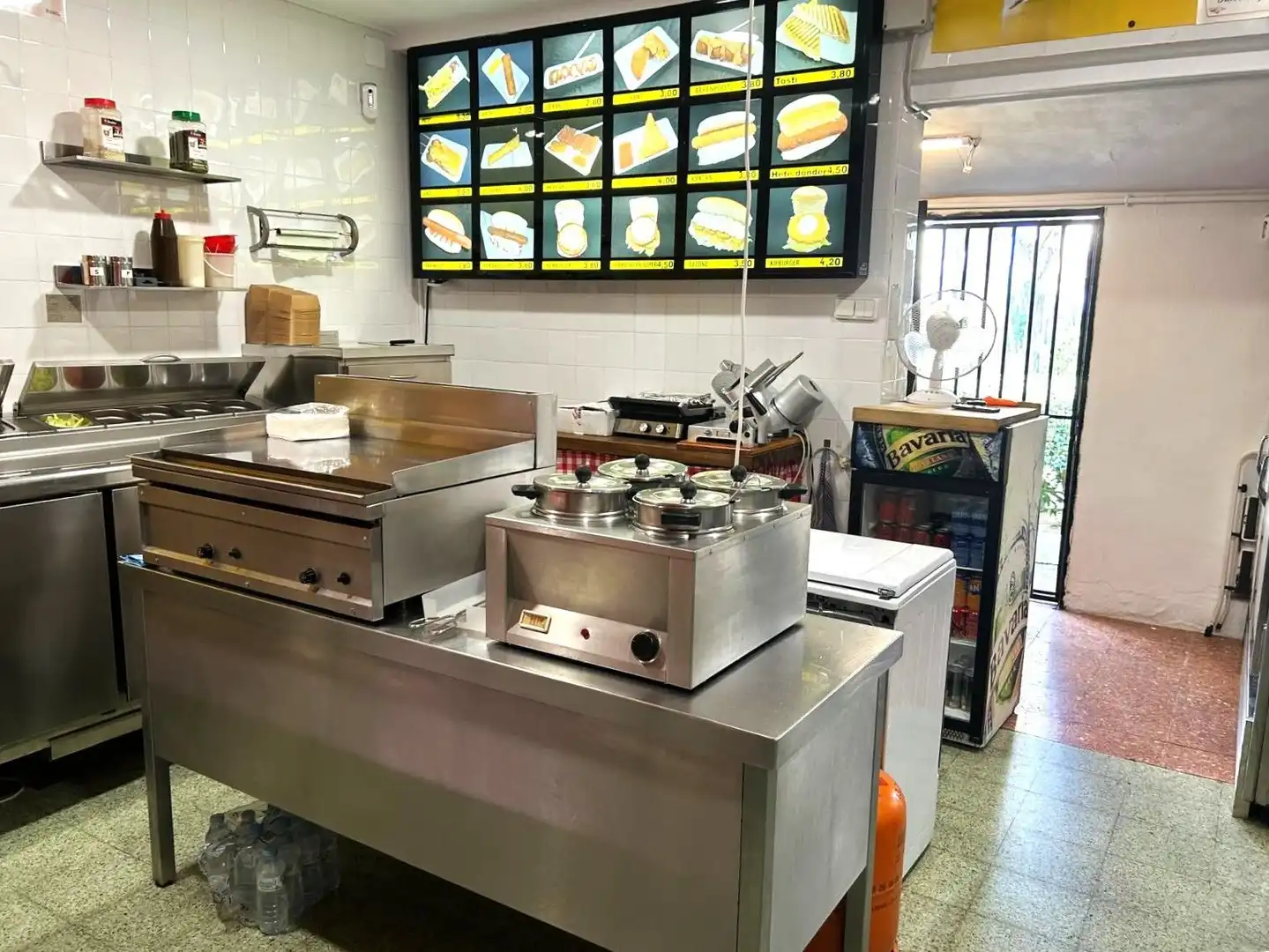 Geschaftsraum zum Verkauf in Blanes mit Terrasse