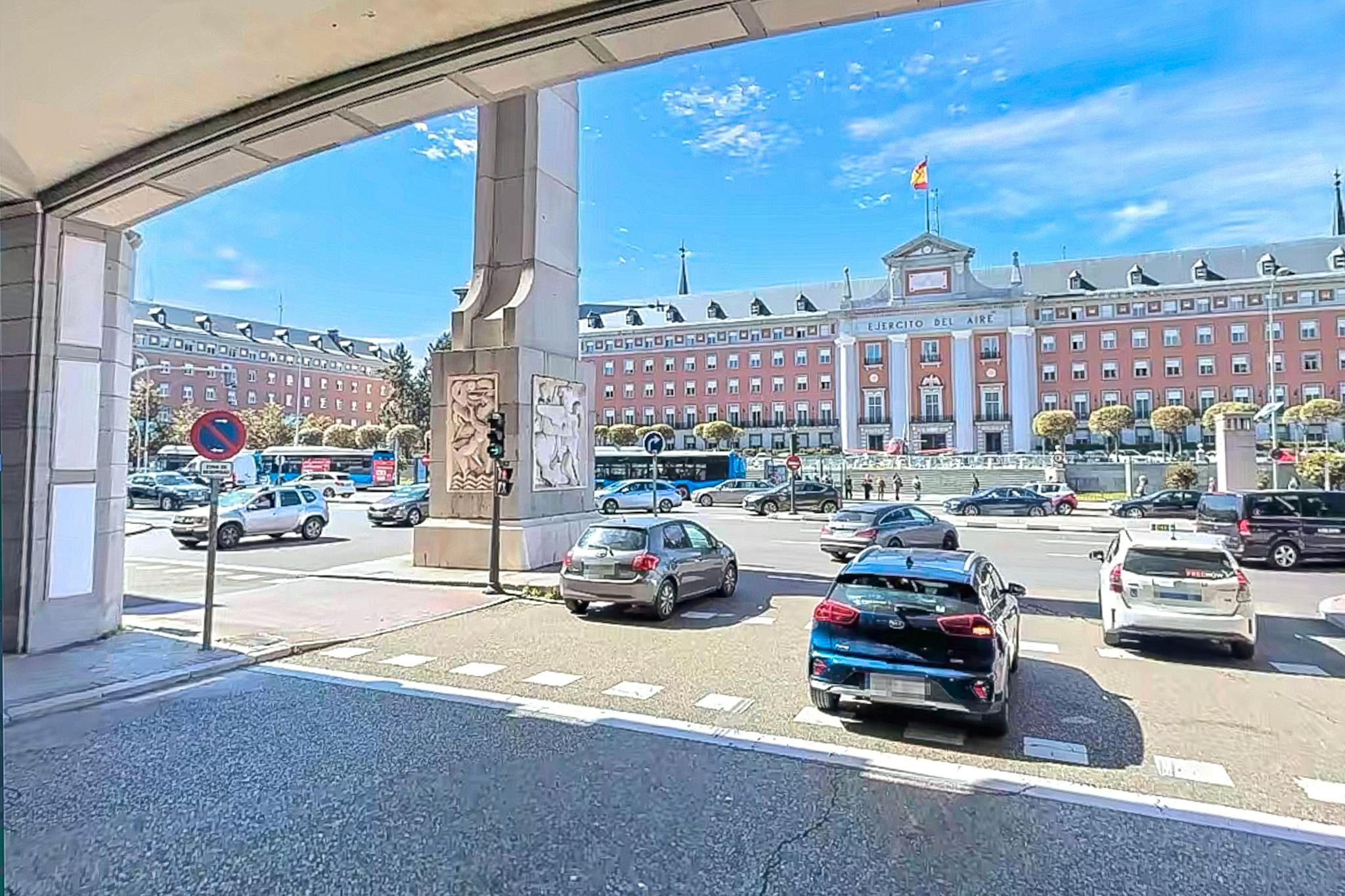 Vista exterior de Pis de lloguer en  Madrid Capital amb Aire condicionat, Calefacció i Moblat