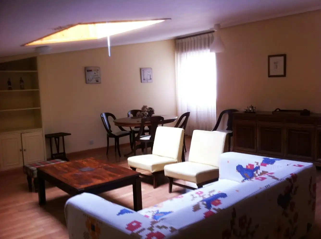 Living room of Attic for rent in Ferrol  with Heating, Parquet flooring and Furnished