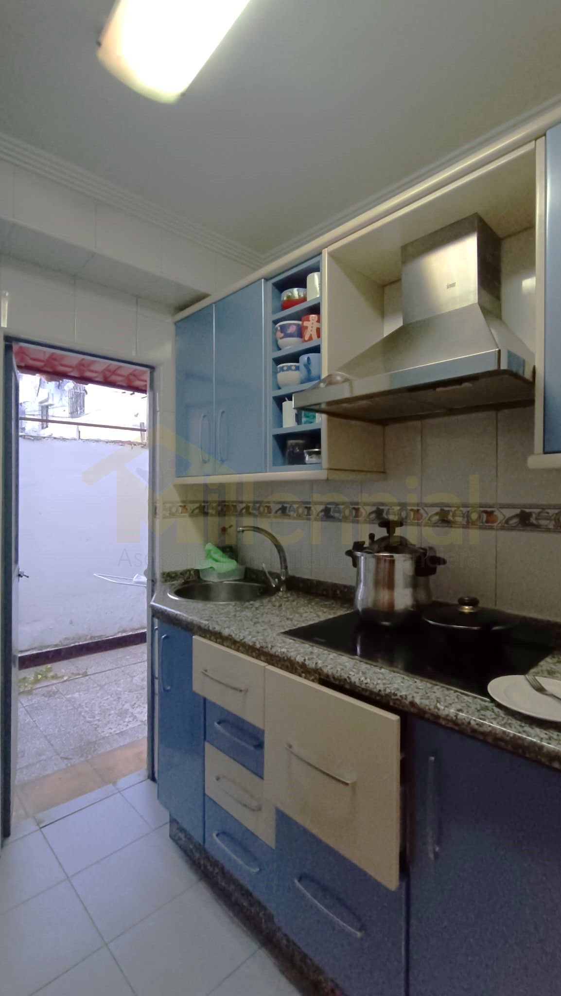 Cuina de Pis en venda en  Sevilla Capital amb Aire condicionat