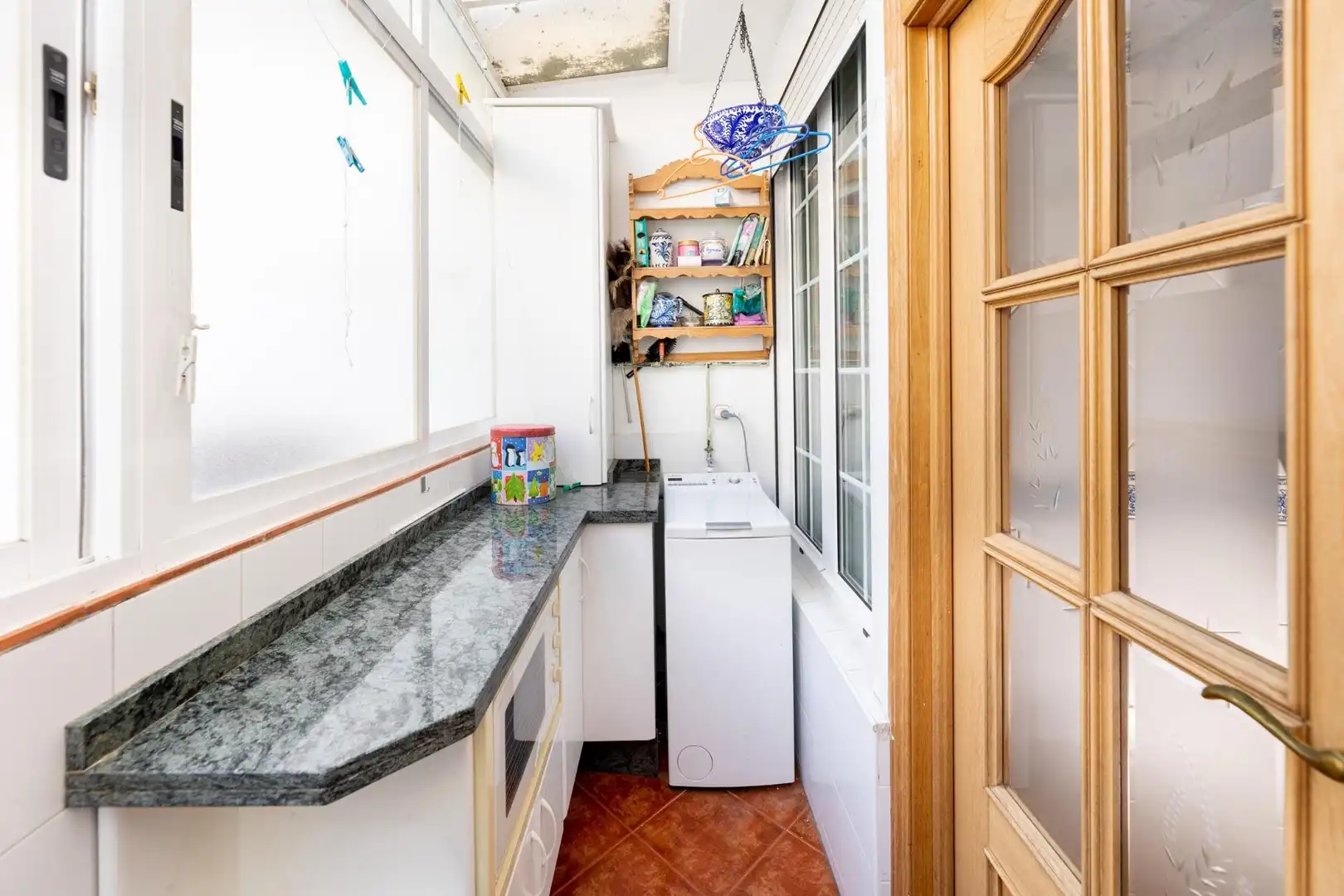 Kitchen of Flat for sale in Granada  with Air Conditioner, Heating and Parquet flooring